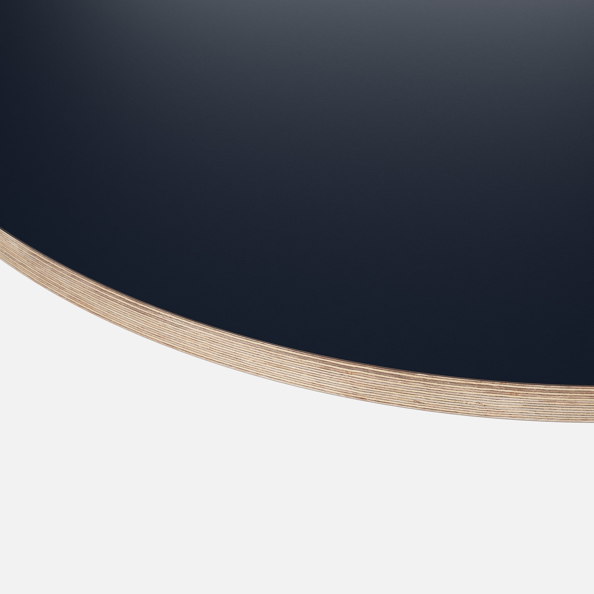 Stoly & stolové nohy | Master & Master